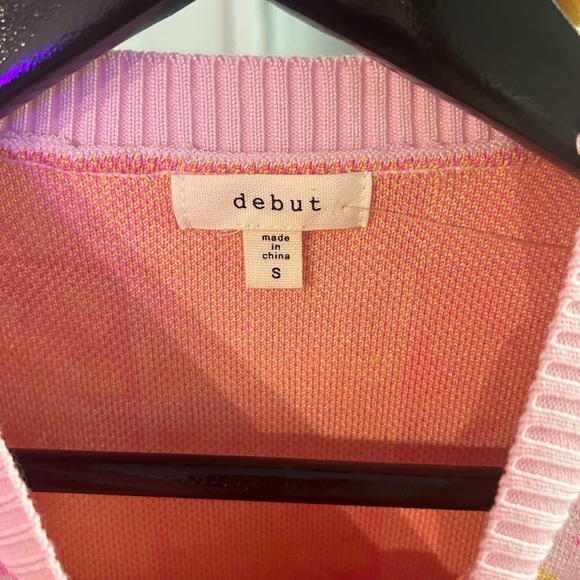 Cute size small debut top / NWOT - Picture 2 of 5